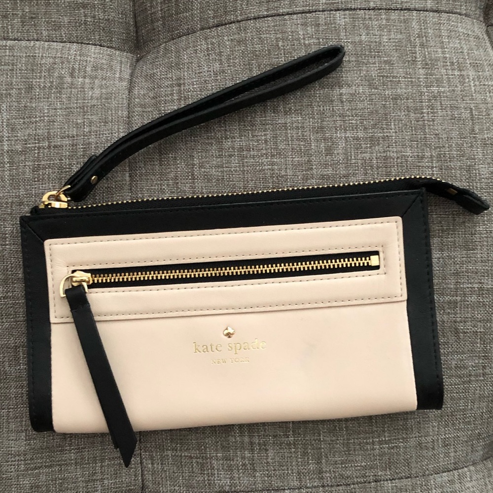 Kate spade clutch/wristlet